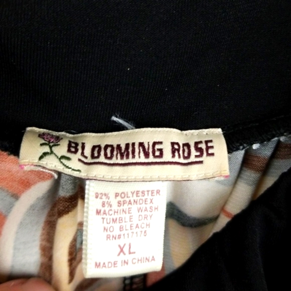 BLOOMING ROSE DRESS - Picture 2 of 4